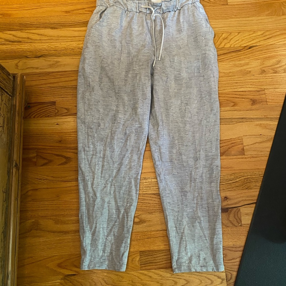 Lululemon EUC Keep Moving Pant 7/8 High-Rise 10 - Picture 2 of 6